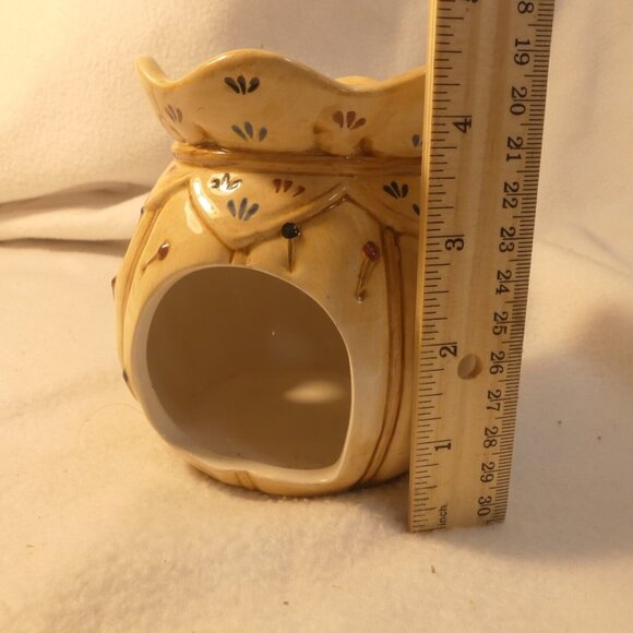 Yankee Candle CottageCore Wax Tart Warmer Pin Cushion Sewing Quilting Country - Picture 7 of 8